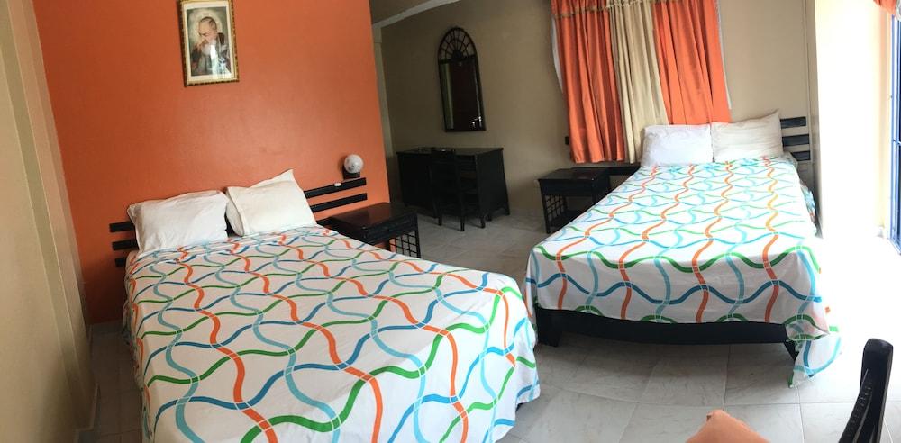 Hotel Restaurant Hamilton Boca Chica Kültér fotó
